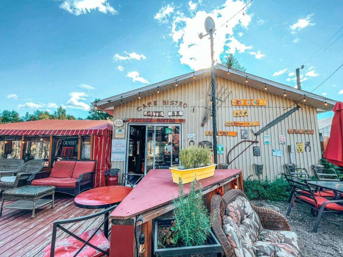 Auberge Mandala Сен-Матье-дю-Парк Экстерьер фото